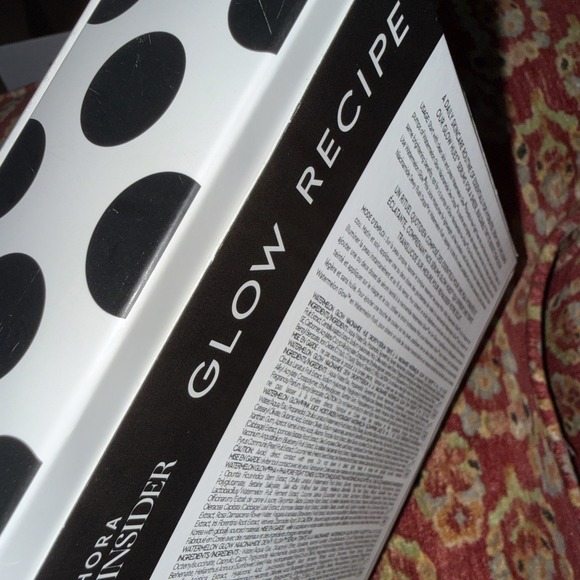 Glow Recipe Dew, Hue &‎ Glow 5 Piece Kit~Sephora Beauty Insider~New In Box! - Picture 3 of 5